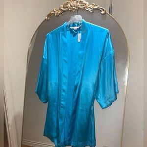 Victoria's Secret Satin Robe NWT​